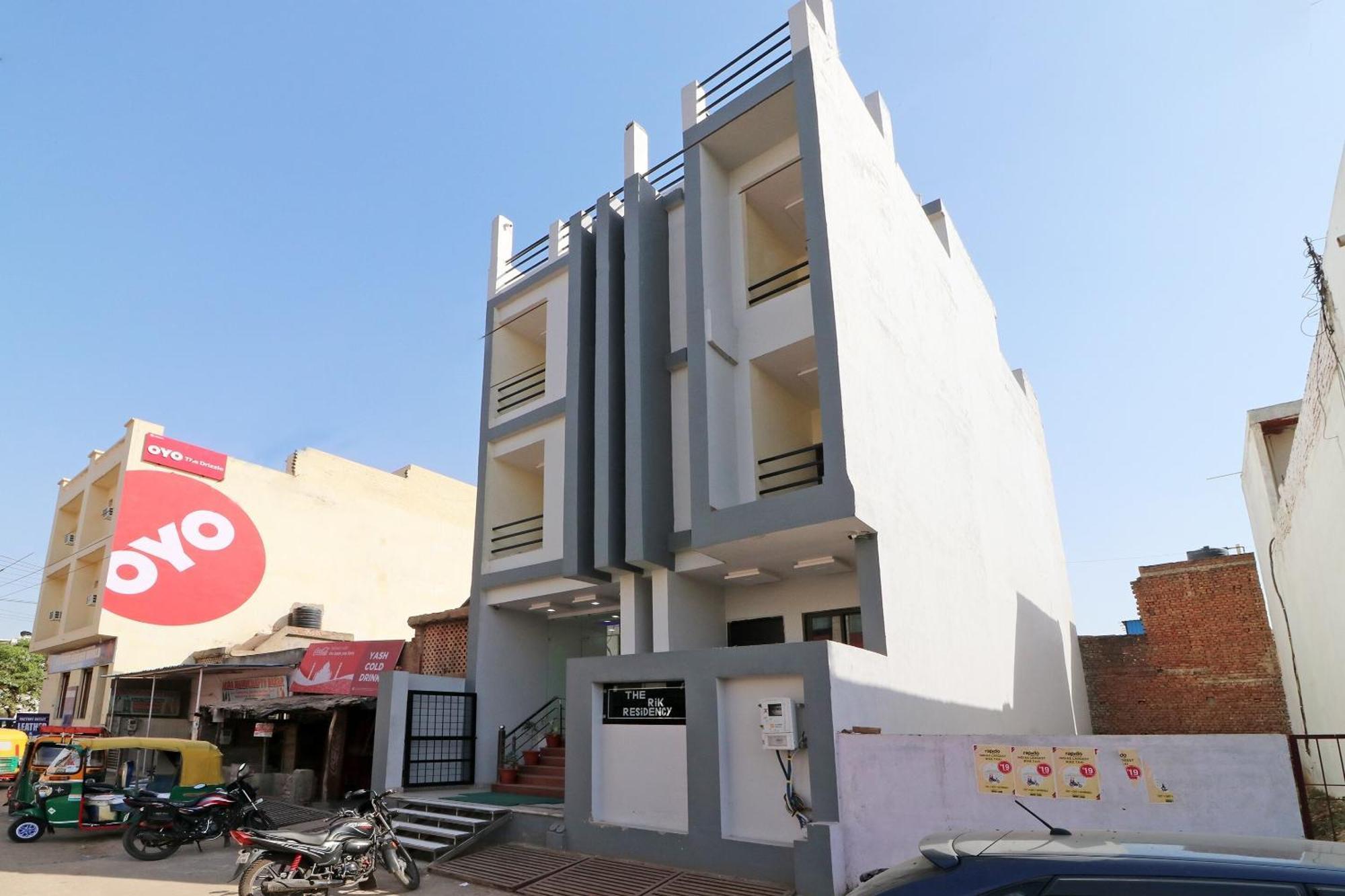 Oyo Hotel The Orient Tree Agra  Exterior photo