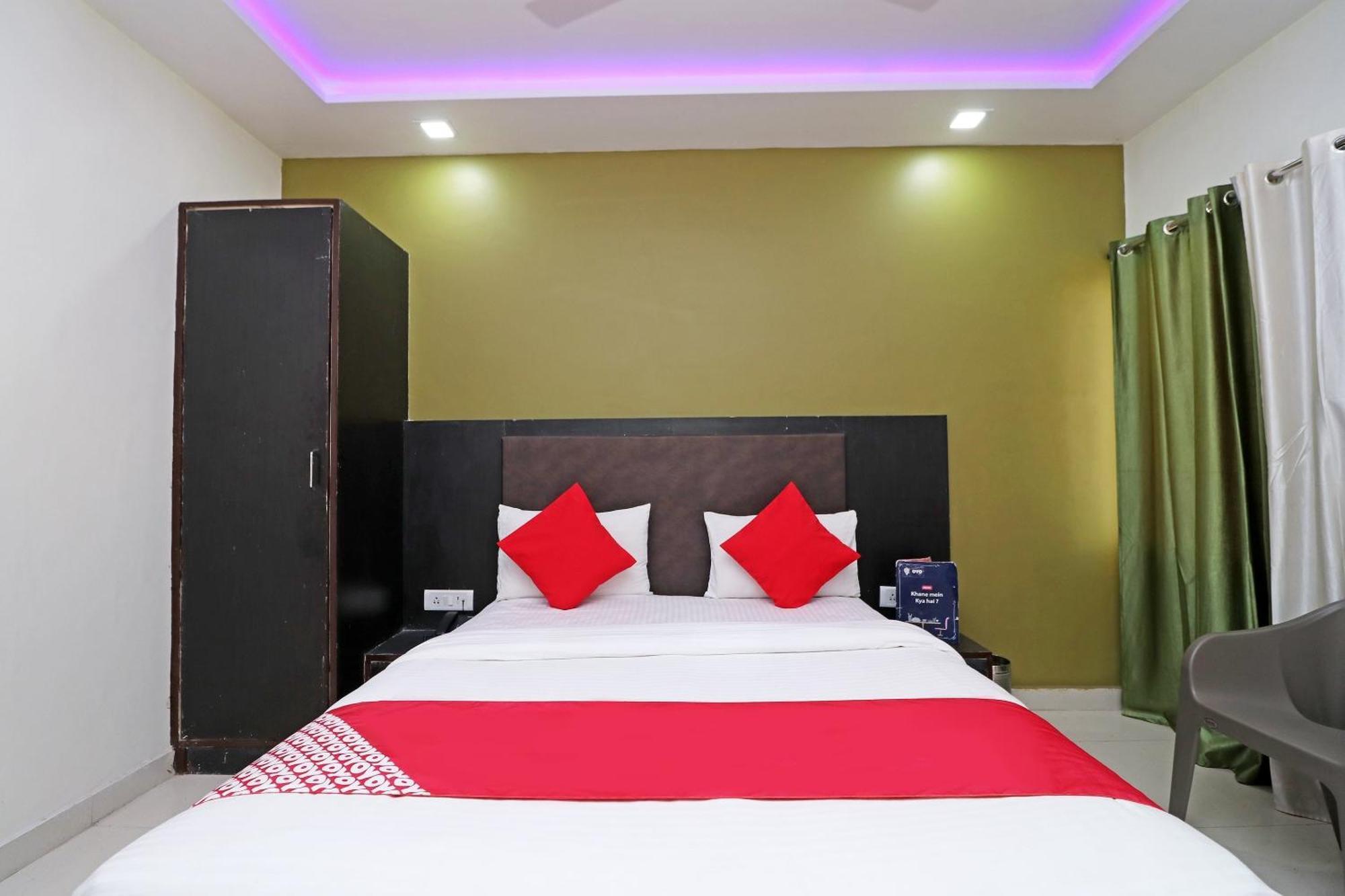 Oyo Hotel The Orient Tree Agra  Exterior photo