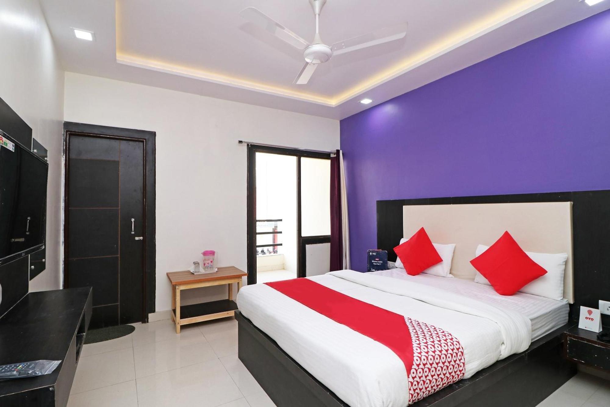 Oyo Hotel The Orient Tree Agra  Exterior photo
