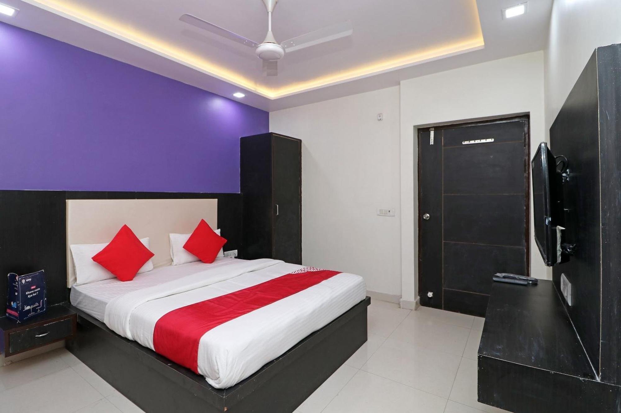 Oyo Hotel The Orient Tree Agra  Exterior photo